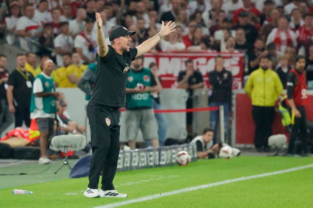 Pictured: Coach Sebastian Hoeness looks surprised, VfB Stuttgart, September 19, 2026, VfB Stuttgart vs. Borussia Dortmund, Bundesliga 1, Matchday 4, Germany, Stuttgart, MHP Arena, DFL REGULATIONS PROHIBIT ANY USE OF PHOTOGRAPHS AS IMAGE SEQUENCES AND OR QUASI-VIDEO Copyright: HMBxMedia xJulienxBecker