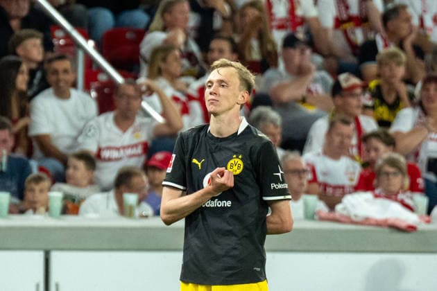 September 19, 2026: Soccer – VfB Stuttgart vs. Borussia Dortmund, Matchday 4 of the Bundesliga at the MHP Arena: Maximilian Beier of Borussia Dortmund celebrates his goal, 14, after scoring the 1–0 goal for Dortmund. IMPORTANT NOTICE: In accordance with the guidelines of the DFL and the DFB, it is prohibited to use or allow the use of photographs taken in the stadium and or during the match in the form of sequential images and or video-like photo sequences Copyright: xJamesxZabelx