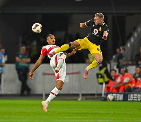 September 19, 2026, Soccer, Bundesliga 1, 2026–2027, Matchday 4, VfB Stuttgart vs. Borussia Dortmund, at the MHP Arena in Stuttgart, Josha Vagnoman (Stuttgart) vs. Julian Ryerson (Borussia Dortmund)