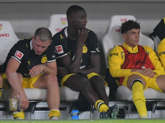 September 19, 2026, xblx, Soccer, Bundesliga 1, VfB Stuttgart vs. Borussia Dortmund – Serhou Guirassy, Borussia Dortmund, bench, substitutes bench, bench, substitute, substitute player, substitute DFL DFB REGULATIONS PROHIBIT ANY USE OF PHOTOGRAPHS as IMAGE SEQUENCES and or QUASI-VIDEO Stuttgart