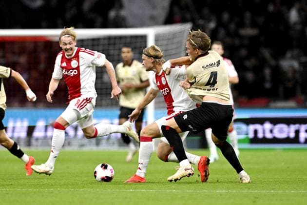 AMSTERDAM - (lr) Kasper Dolberg of Ajax, Casper Widell of Excelsior Rotterdam during the Dutch Eredivisie match between AFC Ajax and Excelsior Rotterdam at the Johan Cruijff ArenA on September 19, 2026 in Amsterdam, the Netherlands. OLAF KRAAK ANP Eredivisie 2026 27 xVIxANPxSportx xxANPxIVx 569283390 originalFilename: 569283390.jpg