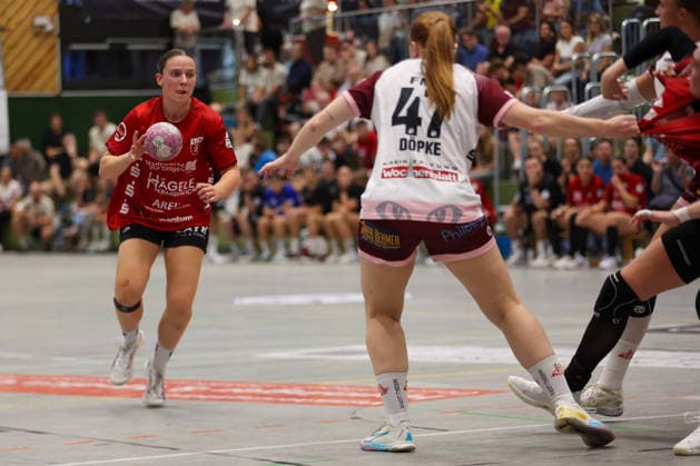 Lisa Fuchs of SG Nürtingen Zizishausen, 24, prepares to shoot GER, SG Nürtingen Zizishausen vs. HL Buchholz 08 Rosengarten, Handball, 2nd ALSCO Women s Handball Bundesliga, Matchday 4, 2026–2027 season, September 19, 2026 GER, SG Nürtingen Zizishausen vs. HL Buchholz 08 Rosengarten, Handball, 2nd ALSCO Women’s Handball Bundesliga, Matchday 4, 2026–2027 season, September 19, 2026, Steinenberg Copyright: xEibner-Pressefoto SoerenxHerwegx EP_SHG