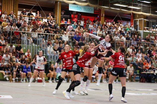 Jule Meisner, HL Buchholz 08 Rosengarten, 26 on the throw (GER), SG Nuertingen Zizishausen vs. HL Buchholz 08 Rosengarten, Handball, 2nd ALSCO Women’s Handball Bundesliga, Matchday 4, 2026–2027 season, September 19, 2026 GER, SG Nuertingen Zizishausen vs. HL Buchholz 08 Rosengarten, Handball, 2nd Division ALSCO Women’s Handball Bundesliga, Matchday 4, 2026–2027 season, September 19, 2026, Steinenberg Copyright: xEibner-Pressefoto SoerenxHerwegx EP_SHG
