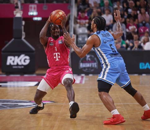 John Michael Wright, Telekom Baskets Bonn vs. Veolia Towers Hamburg, Matchday 1, 2026–27 Season