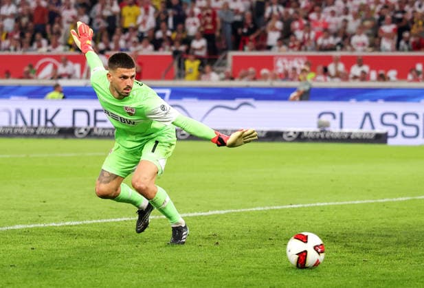 September 19, 2026, Germany, Stuttgart, Bundesliga, VfB Stuttgart vs. Borussia Dortmund, Fabian Bredlow (VfB)