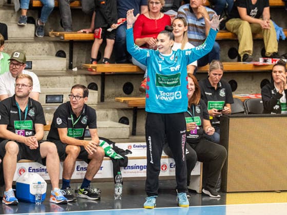Mikaela Sobrinho Possatti of Frisch Auf Women, No. 01, celebrates shortly before the end of the game, Frisch Auf Goeppingen vs. HC Leipzig, Handball, 1st Bundesliga, 2026–2027 season, September 19, 2026, Frisch Auf Goeppingen vs. HC Leipzig, Handball, 1st Bundesliga, 2026–2027 season, September 19, 2026, Goeppingen Copyright: xMichaelxSchmidt Eibner-Pressefotx EP_MST