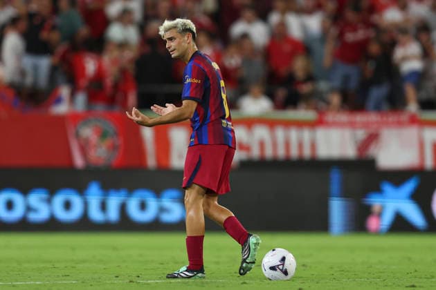 ESP: Sevilla FC - FC Barcelona, Barca La Liga EA Sports. Matchday 7. Pedro Gonzalez Pedri of FC Barcelona during the La Liga EA Sports match between Sevilla FC and FC Barcelona played at Sanchez Pizjuan Stadium on Sep 19, 2026 in Sevilla, Spain. kpng Copyright: xAntonioxPozox xPRESSINPHOTOx AP_2627_SEV_BAR_011