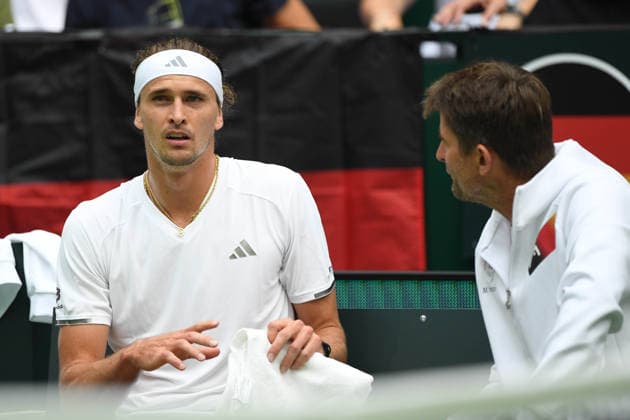 From left: Alexander ZVEREV (GER) in conversation with Michael KOHLMANN, Captain GER Match 1 Alexander ZVEREV GER Matej DODIC CRO Germany GER Croatia CRO Tennis Davis Cup Qualifiers Round 2 on September 19, 2026, at the Heristo Arena in Westphalia, Germany Â