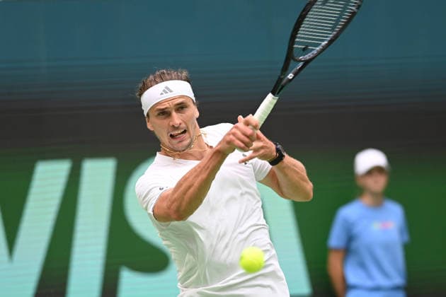 Alexander ZVEREV GER Action, Match 1 Alexander ZVEREV GER Matej DODIC CRO Germany GER Croatia CRO Tennis Davis Cup Qualifiers Round 2 on September 19, 2026, at the Heristo Arena Halle Westfalen, Germany Â