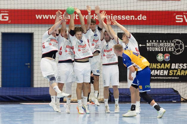 September 19, 2026, xovx, Handball, Men’s Regional League, TV Hüttenberg II vs. HSG Bretzenheim Wallau Massenheim (from left) Jorik Eichhorn (TV Hüttenberg II), Elias Misch (TV Hüttenberg II), Yannik Wagner (TV Hüttenberg II), Mats Strödter (TV Hüttenberg II), Jannis Wrackmeyer (TV Hüttenberg II), Nick Bürkle (HSG Breckenheim Wallau Massenheim), Leopold Landenfeld (TV Hüttenberg II), Hüttenberg Sports Center, Hesse, Germany, DE