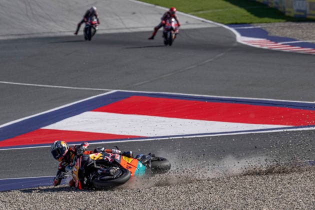 MOTO - MOTO GP - AUSTRIA GRAND PRIX 2026 37 ACOSTA Pedro (spa), Red Bull KTM Factory Racing, KTM RC16, action, accident, crash during the 2026 MotoGP Qatar Grand Prix of Austria, on the Red Bull Ring, from September 18 to 20, 2026 in Austria, Spielberg - SpielbergAustria  Copyright: xGIGIxSOLDANOx