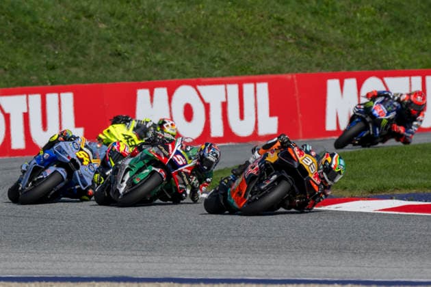 MOTO - MOTO GP - AUSTRIA GRAND PRIX 2026 33 BINDER Brad (zaf), Red Bull KTM Factory Racing, KTM RC16, action with 05 ZARCO Johann (fra), Castrol Honda LCR, Honda RC213V during the 2026 MotoGP Qatar Grand Prix of Austria, on the Red Bull Ring, from September 18 to 20, 2026 in Austria, Spielberg - SpielbergAustria  Copyright: xGIGIxSOLDANOx
