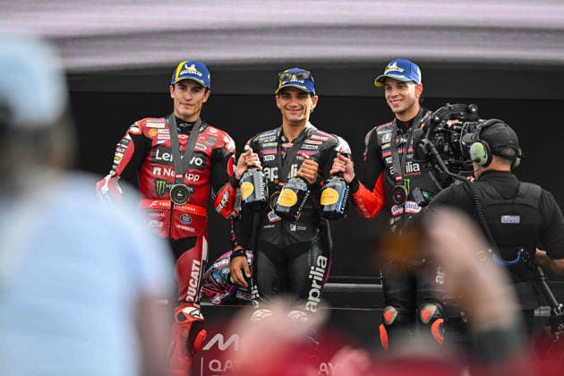 MOTO - MOTO GP - AUSTRIA GRAND PRIX 2026 MARTIN Jorge (spa), Aprilia Racing, Aprilia RS-GP26, podium, portrait with MARQUEZ Marc (spa), Ducati Lenovo Team, Ducati Desmosedici GP26 and BEZZECCHI Marco (ita), Aprilia Racing, Aprilia RS-GP26 during the 2026 MotoGP Qatar Grand Prix of Austria, on the Red Bull Ring, from September 18 to 20, 2026 in Austria, Spielberg - SpielbergAustria Copyright: xGIGIxSOLDANOx