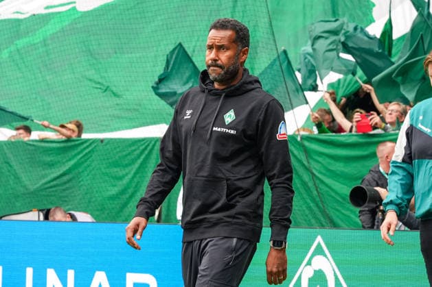 Daniel Thioune, Werder Bremen, Head Coach, facial expression, facial gestures, emotion, German soccer, Bundesliga, 2026–27 season, Matchday 4, September 19, 2026, Werder Bremen vs. FC Augsburg, Weserstadion, Bremen Copyright: xLeonxFrickx