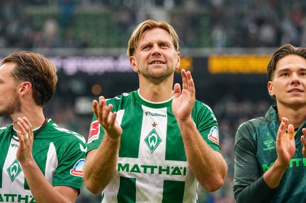 Niklas Füllkrug, Werder Bremen, 10 applause, facial expression, emotion, facial gestures, German soccer, Bundesliga, 2026–27 season, Matchday 4, September 19, 2026, Werder Bremen vs. FC Augsburg, Weserstadion, Bremen Copyright: xLeonxFrickx