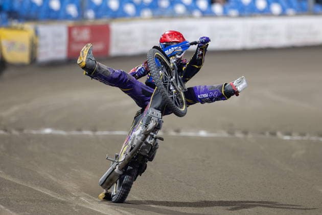 2026.09.19 Rzeszow Zuzel Speedway Speedway Euro 2026 Speedway Inne SEC - trzecia runda N z Kacper Woryna swieca radosc wheelie Foto Marcin Karczewski PressFocus 2026.09.19 Speedway 2026 SEC 26 SEC - trzecia runda N z Kacper Woryna swieca radosc wheelie Foto Marcin Karczewski PressFocus NEWSPIX.PL --- newspix.pl 