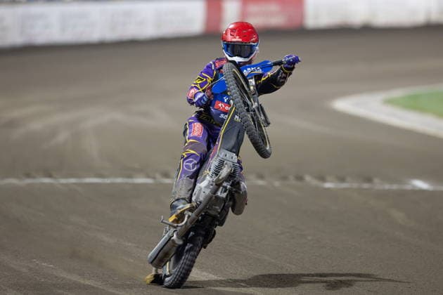 2026.09.19 Rzeszow Zuzel Speedway Speedway Euro 2026 Speedway Inne SEC - trzecia runda N z Kacper Woryna swieca radosc wheelie Foto Marcin Karczewski PressFocus 2026.09.19 Speedway 2026 SEC 26 SEC - trzecia runda N z Kacper Woryna swieca radosc wheelie Foto Marcin Karczewski PressFocus NEWSPIX.PL --- newspix.pl 