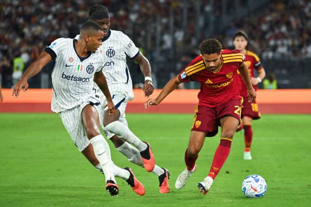 Soccer, Serie A match , Roma v Inter Manuel Akanji of Inter,Yann Aurel Bisseck of Inter,Devyne Rensch of Roma during the Serie A match between Roma v Inter at Olympic stadium. Rome (Italy), September 19h, 2026 Imago-Images Emmefoto Copyright: xImago-Images Emmefotox
