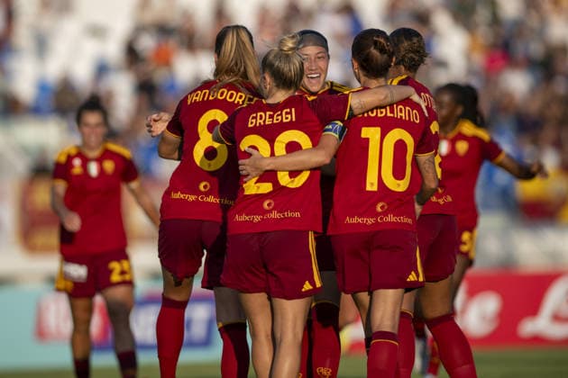 IPA88735272 - Roma s celebration after the first goal during the final between Juventus FC and AS Roma in the Serie A Women s Cup in Viareggio (LU), Italy, on September 19, 2026  Copyright: xJacopoxCane IPAxSportx xx IPA88735272