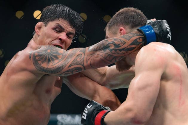 September 19, 2026, Los Angeles, California, USA: EDMEN SHAHBAZYAN (R) landed a right hook by BRUNNO FERREIRA (L) during UFC 331 at the Crypto.com Arena in Los Angeles Los Angeles USA - ZUMAo117 20260919_zsp_o117_003 Copyright: xMikaelxOnax