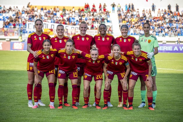 IPA88735690 - AS Roma s starting lineup for the Final—Juventus FC vs. AS Roma, Serie A Women s Cup in Viareggio (LU), Italy, September 19, 2026  Copyright: xJacopoxCane IPAxSportx xx IPA88735690