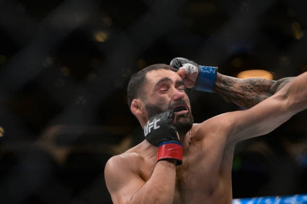 September 19, 2026, Los Angeles, California, USA: MICHAEL ASWELL Jr. defeated JOOSANG YOO by split decision (28-29, 29-28, 29-28) during UFC 331 at the Crypto.com Arena in Los Angeles Los Angeles USA - ZUMAo117 20260919_zsp_o117_013 Copyright: xMikaelxOnax