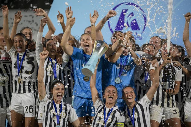 IPA88735702 - Juventus celebration after winning the cup in the final—Juventus FC vs. AS Roma, Serie A Women s Cup in Viareggio (LU), Italy, September 19, 2026  Copyright: xJacopoxCane IPAxSportx xx IPA88735702