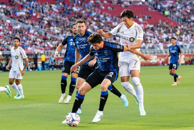 SANTA CLARA, CA - SEPTEMBER 19: Daniel Munie 5 of the San Jose Earthquakes defends Son Heung-Min 7 of the Los Angeles Football Club during an MLS, Fussball Herren, USA match on September 19, 2026 at Levi s Stadium in Santa Clara, CA. (Photo by Matthew Huang Icon Sportswire) SOCCER: SEP 19 MLS San Jose Earthquakes vs Los Angeles Football Club EDITORIAL USE ONLY Icon260919003
