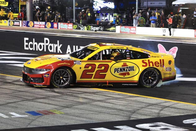 BRISTOL, TN - SEPTEMBER 19: Joey Logano ( 22 Team Penske Shell-Pennzoil Ford) celebrates after winning the NASCAR, Motorsport, USA Cup Series Playoffs Bass Pro Shops Night Race on September 19, 2026 at Bristol Motor Speedway in Bristol, TN. (Photo by Jeff Robinson Icon Sportswire) AUTO: SEP 19 NASCAR Cup Series Playoffs Bass Pro Shops Night Race EDITORIAL USE ONLY Icon26091921125