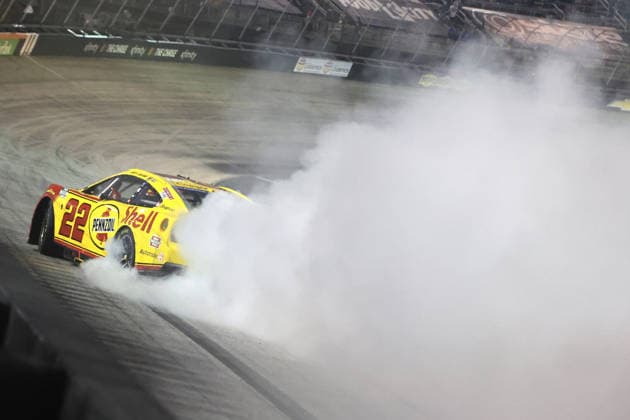 BRISTOL, TN - SEPTEMBER 19: Joey Logano ( 22 Team Penske Shell-Pennzoil Ford) celebrates after winning the NASCAR, Motorsport, USA Cup Series Playoffs Bass Pro Shops Night Race on September 19, 2026 at Bristol Motor Speedway in Bristol, TN. (Photo by Jeff Robinson Icon Sportswire) AUTO: SEP 19 NASCAR Cup Series Playoffs Bass Pro Shops Night Race EDITORIAL USE ONLY Icon26091921283