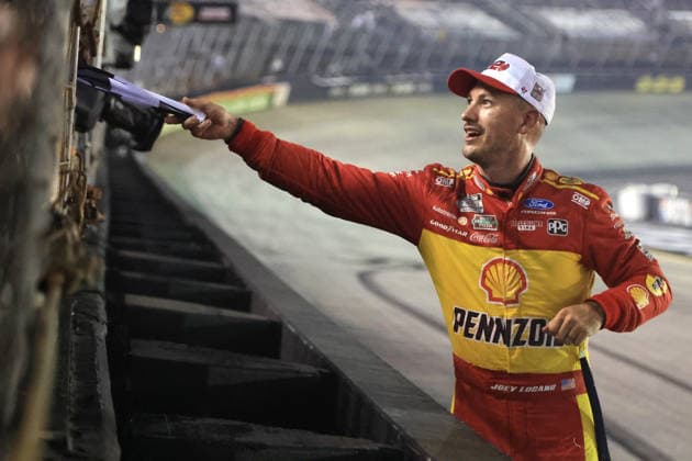 BRISTOL, TN - SEPTEMBER 19: Joey Logano ( 22 Team Penske Shell-Pennzoil Ford) celebrates after winning the NASCAR, Motorsport, USA Cup Series Playoffs Bass Pro Shops Night Race on September 19, 2026 at Bristol Motor Speedway in Bristol, TN. (Photo by Jeff Robinson Icon Sportswire) AUTO: SEP 19 NASCAR Cup Series Playoffs Bass Pro Shops Night Race EDITORIAL USE ONLY Icon26091921498
