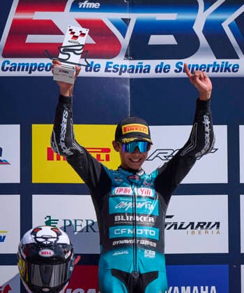 (260920) -- NAVARRA, Sept. 20, 2026 -- CFMOTO Aspar s rider Sun Shengbo of China celebrates at the podium after winning the race 1 of the ESBK Talent category at the 2026 Spanish Superbike Championship Navarra in Navarra, Spain, Sept. 19, 2026. (Photo by Xinhua) (SP)SPAIN-NAVARRA-ESBK TALENT-RACE 1 PabloxMorano 