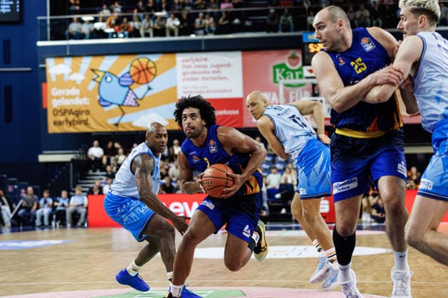 Trenton Gibson, PHOENIX HAGEN, 33; Deandre Lansdowne, ROSTOCK SEAWOLVES, 09; Robin Amaize, ROSTOCK SEAWOLVES, 15; Cameron Krutwig, PHOENIX HAGEN, 25; Philipp Hartwich, ROSTOCK SEAWOLVES, 07 Rostock Seawolves vs. Phoenix Hagen, Basketball, BBL 2026–2027 easyCredit Basketball Bundesliga, Matchday 1, 2026–2027 season, September 19, 2026, Rostock Seawolves vs. Phoenix Hagen, Basketball, BBL 2026–2027 easyCredit Basketball Bundesliga, Matchday 1, 2026–2027 Season, September 19, 2026, Groter Pohl Copyright: xEibner-Pressefoto DenverxEhrlichx EP_DEH