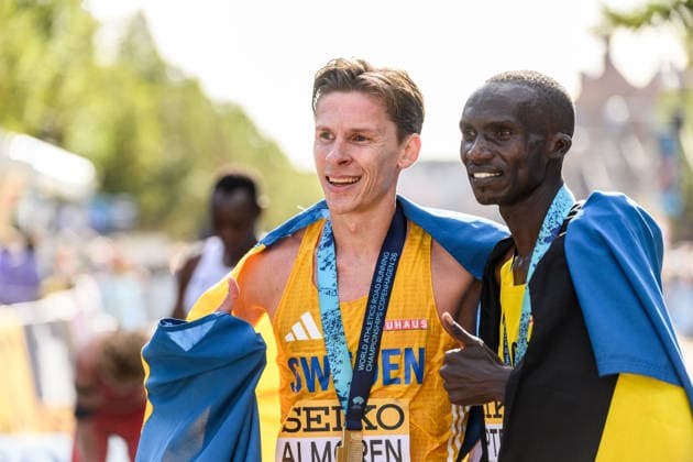 September 20, 2026: Andreas Almgren of Sweden and Joshua Cheptegei of Uganda after the Copenhagen Half Marathon at the World Athletics Road Running Championships on September 20, 2026 in Copenhagen. Photo by Mathilda Schuler. BILDBYRAN code MA MA1036. athletics, world athletics road running championships, Copenhagen Half Marathon 2026, BBENG Half Marathon  Copyright: MATHILDAxSCHULER BB260920MA062