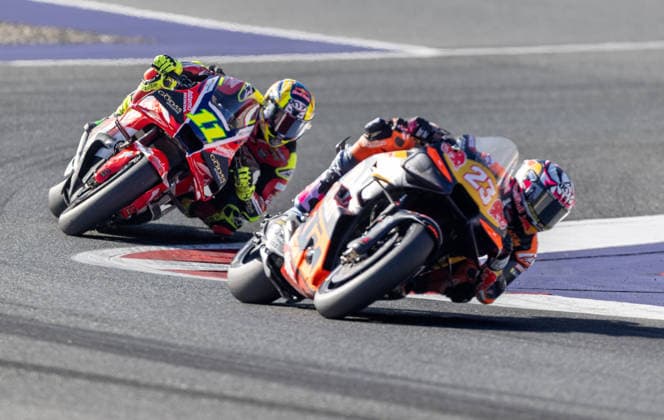 MOTORSPORTS - MotoGP, GP of Austria 2026 SPIELBERG,AUSTRIA,20.SEP.26 - MOTORSPORTS - MotoGP, Grand Prix of Austria, Red Bull Ring. Image shows Enea Bastianini (ITA Red Bull KTM Tech3) and Diogo Moreira (BRA Pro Honda LCR). Keywords: warm up.  GEPAxpictures xHaraldxSteiner