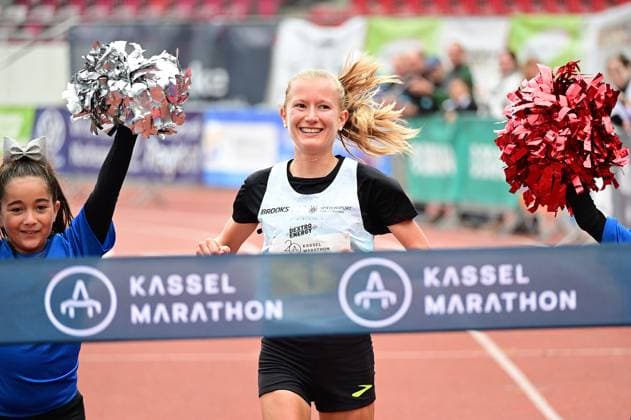 September 20, 2026 xkhx Kassel Kassel Marathon 2026 Half Marathon (Men and Women): Yellow (Half), Red (Marathon), Green (Relay); Nina Reuther at the finish line