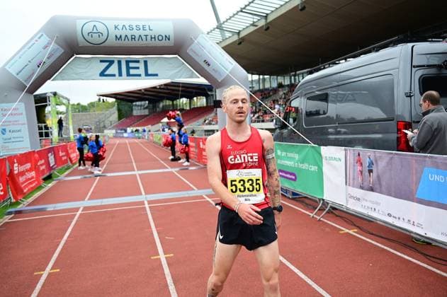 September 20, 2026 xkhx Kassel Kassel Marathon 2026 Half Marathon Men and Women Yellow Half, Red, Marathon, Green Relay Nils Wolkonski at the finish line