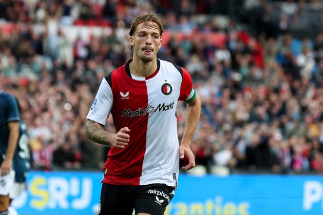 2026-09-20 Feyenoord v FC Utrecht - Dutch Eredivisie ROTTERDAM, NETHERLANDS - SEPTEMBER 20: Luciano Valente of Feyenoord celebrates after scoring the fourth goal of the team during the Dutch Eredivisie match between Feyenoord and FC Utrecht at Stadion Feijenoord on September 20, 2026 in Rotterdam, Netherlands. Rotterdam Stadion Feijenoord Netherlands Content not available for redistribution in The Netherlands directly or indirectly through any third parties. Copyright: xHansxvanxderxValkx