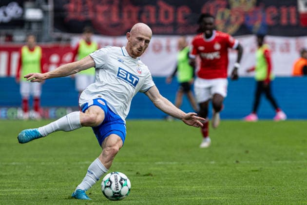 3rd Division, Matchday 7: Rot-Weiss Essen vs. Hansa Rostock, September 20, 2026; Maximilian Krauß, Hansa Rostock, 35; 3rd Division, Matchday 7: Rot-Weiss Essen vs. Hansa Rostock, Stadion an der Hafenstraße, Essen, September 20, 2026 DFL regulations prohibit any use of photographs as image sequences and or quasi-video Copyright: xBEAUTIFULxSPORTS Buriakovx