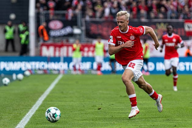 3rd Division, Matchday 7: Rot-Weiss Essen vs. Hansa Rostock, September 20, 2026; Janne Sietan (Rot-Weiss Essen), 22; 3rd Division, Matchday 7: Rot-Weiss Essen vs. Hansa Rostock, Stadion an der Hafenstraße, Essen, September 20, 2026 DFL regulations prohibit any use of photographs as image sequences and or quasi-video Copyright: xBEAUTIFULxSPORTS Buriakovx