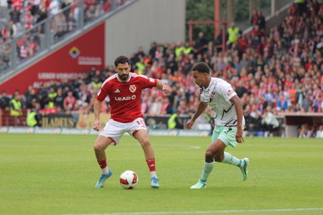 10 Tolcay Cigerci, Energie Cottbus, l, 7 Youssoupha Niang, St. Pauli, 2. Bundesliga 2026–2027, FC Energie Cottbus, FC St. Pauli