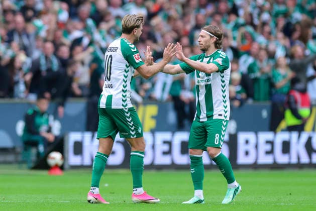 Niclas Fuellkrug of Werder Bremen and Mitchell Weiser of Werder Bremen celebrate during the Bundesliga match between SV Werder Bremen and FC Augsburg at Weserstadion on September 19, 2026, in Bremen, Germany. Photo by Marco Steinbrenner, DeFodi Images. Niclas Fuellkrug of Werder Bremen and Mitchell Weiser of Werder Bremen cheer during the Bundesliga match between SV Werder Bremen and FC Augsburg at Weserstadion on September 19, 2026 in Bremen, Germany. Photo by Marco Steinbrenner, DeFodi Images. DFB and DFL regulations prohibit any use of photographs as image sequences and or quasi-video. Photo by Marco Steinbrenner, DeFodi Images.
