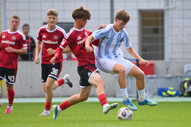 Raphael OTT, TSV 1860 Munich, Action, Tackle against Marko SOLDIC, Bavarian Regional League, 2026–2027 season,26–27: TSV 1860 Munich 1, FC Nuremberg II on September 20, 2026, at Grünwalder Stadium in Munich