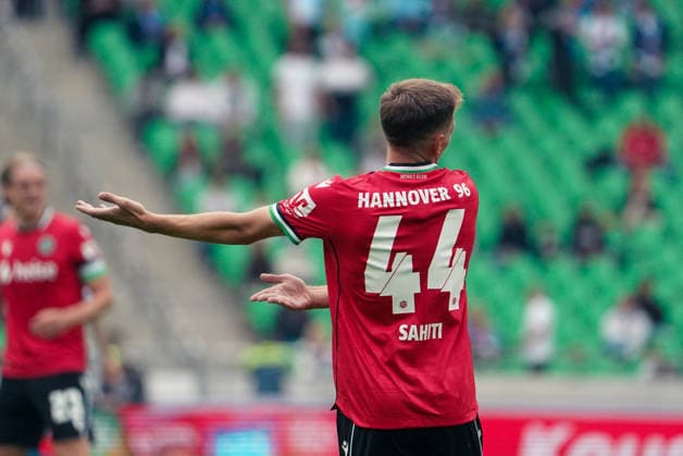Germany Soccer 2. Bundesliga 2026–2027, Matchday 6: Hannover 96 vs. VfL Bochum at Heinz von Heiden Arena Stadium in Hannover; Gestures, Body Language, Emotion: Emir Sahiti of Hannover 96, 44 Copyright: xAymanxAlahmedx