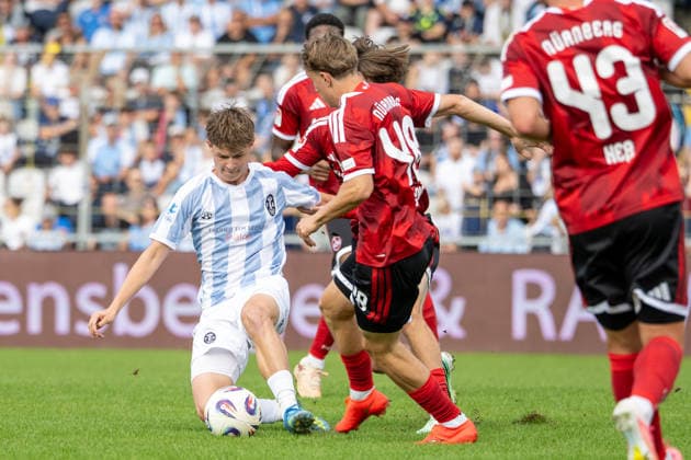 Raphael Ott 22, TSV 1860 Munich; Maarc Kornwachs Barjuna 35, 1. FC Nuremberg II; TSV 1860 Munich vs. FC Nuremberg II, Soccer, Bavarian Regional League, Matchday 10, September 20, 2026. DFB regulations prohibit any use of photographs as image sequences and or quasi-video. Munich, Bavaria, Germany Copyright: xkolbert-press UlrichxGamelx