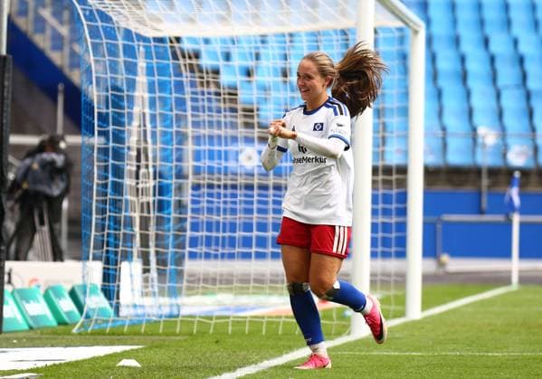 September 20, 2026, xcex, GER, Hamburg, Volksparkstadion, Women s Soccer, 1. Bundesliga, DIE LIGA, Google Pixel Women s Bundesliga 2026–2027 Season, Matchday 5, HSV, FCN, Hamburger SV vs. 1. FC Nürnberg, Camilla Linberg (HSV) goal celebration, celebration, joy, emotions, goal celebration. DFL regulations prohibit any use of photographs as image sequences and or quasi-video.