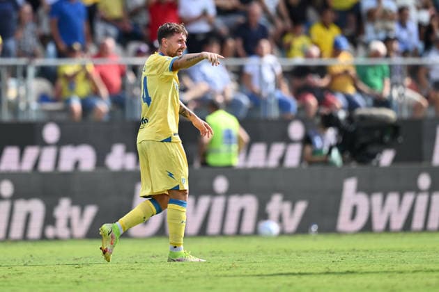 IPA88759937 - Giacomo Calo of Frosinone Calcio celebrates after scoring the goal that made the score 1-0 during Matchday 5 of the Serie A Championship between Frosinone Calcio and Como 1907 at the Benito Stirpe Stadium on September 20, 2026, in Frosinone, Italy.  Copyright: xDomenicoxCippitelli IPAxSportx xx IPA88759937