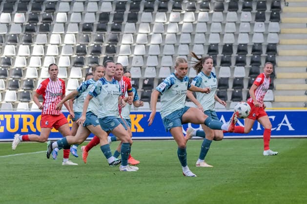 Scene of the 1-0 goal scored on a cross by Cornelia Kramer, Bayer 04 Leverkusen Women, 07 GER, SC Freiburg vs. Bayer 04 Leverkusen, Women s Soccer, Bundesliga, Matchday 5, 2026–2027 Season, September 20, 2026 DFB regulations prohibit any use of photographs as image sequences and or quasi-video GER, SC Freiburg vs. Bayer 04 Leverkusen, Women’s Soccer, Bundesliga, Matchday 5, 2026–2027 Season, September 20, 2026, Freiburg Copyright: xEibner-Pressefotox EP_THS