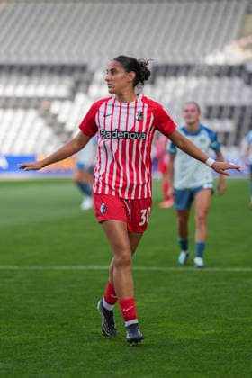 Google Pixel Women s Bundesliga: SC Freiburg vs. Bayer 04 Leverkusen, September 20, 2026; Ilayda Acikgöz (SC Freiburg), 30; Google Pixel Women s Bundesliga: SC Freiburg vs. Bayer 04 Leverkusen, Dreisamstadion, September 20, 2026 DFB and DFL regulations prohibit any use of photographs as image sequences and or quasi-video. Copyright: xBEAUTIFULxSPORTS Boscox