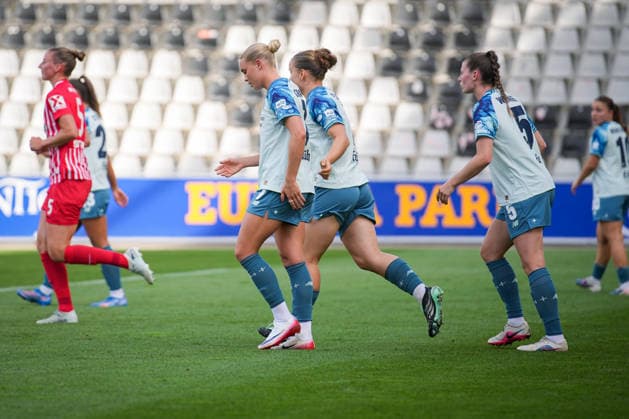 Soccer, Google Pixel Women s Bundesliga, Matchday 5, 2026–2027, SC Freiburg vs. Bayer 04 Leverkusen, September 20, 2026, Dreisamstadion, Freiburg, Cornelia Kramer (Bayer 04 Leverkusen), 7th own goal, Freiburg Dreisamstadion, Baden-Württemberg, Germany Copyright: xFINLEYxMÖRCHx